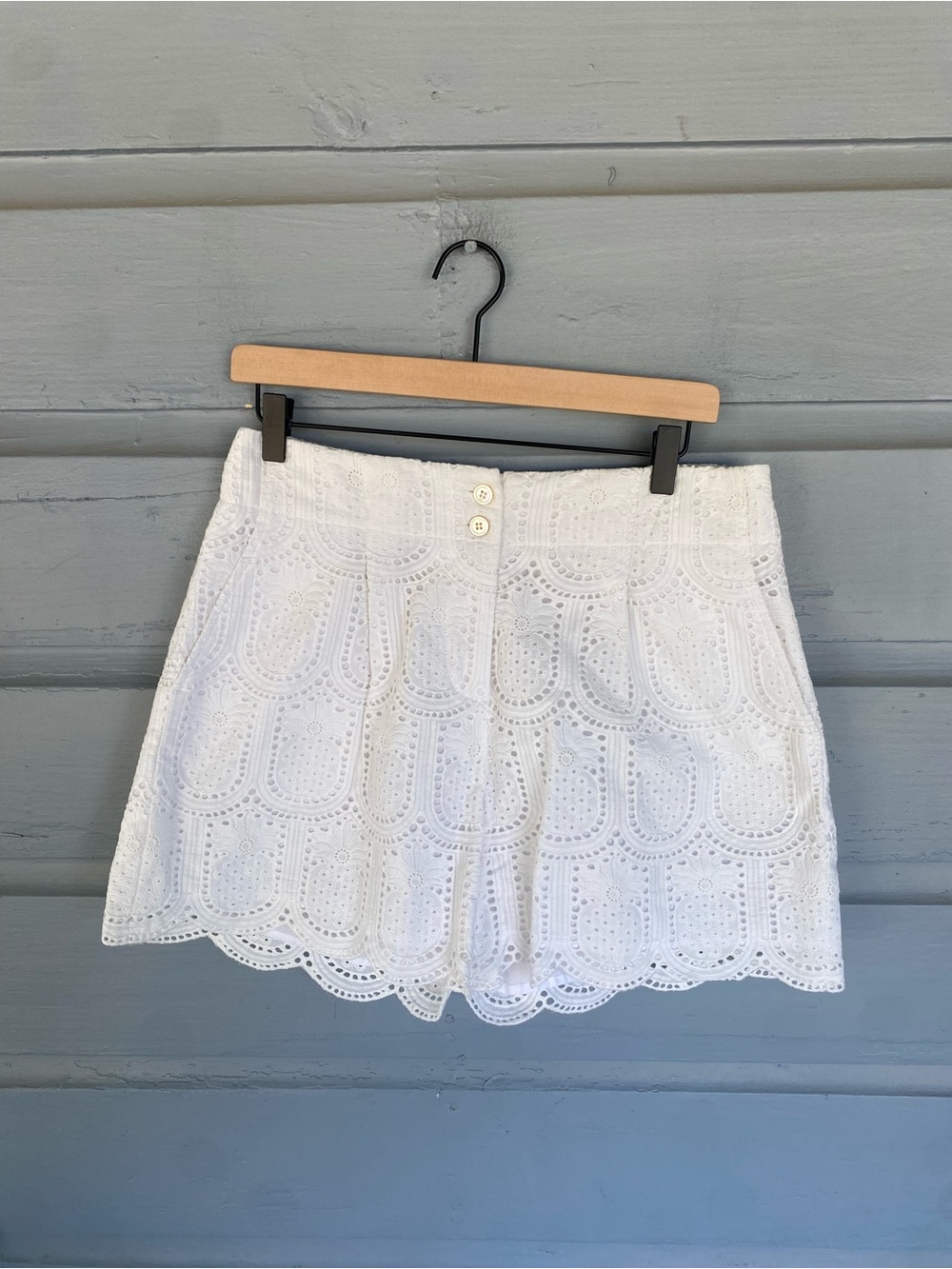 J. McLaughlin White Eyelet Shorts Sz 10